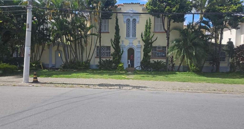 Casa comercial para locação ou venda 9 salas 7 vagas  Jardim Paulista