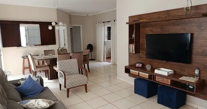 Casa com 3 quartos à venda no Dona Amélia, Araçatuba 