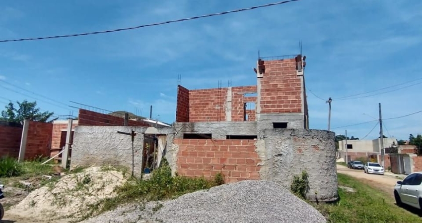 Casa 3 quartos, sendo 1 suíte com varanda, quintal, casa com aproximadamente 160 metros quadrados, fica no condomínio residencial orquídeas 1277 ( Mendanha )