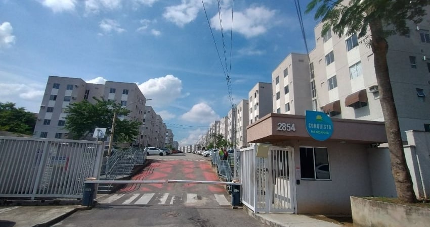 Apartamento 2 quartos, condução na porta do condomínio, estrada do mendanha
