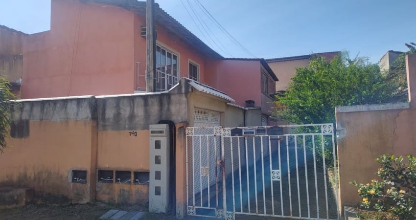 Casa 2 quartos, vaga de garagem coberta, varanda grande