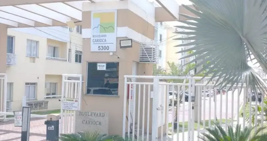 Apartamento no condomínio boulevard carioca, 2 quartos, varanda, vaga de garagem, condução na porta do condomínio, farto comércio