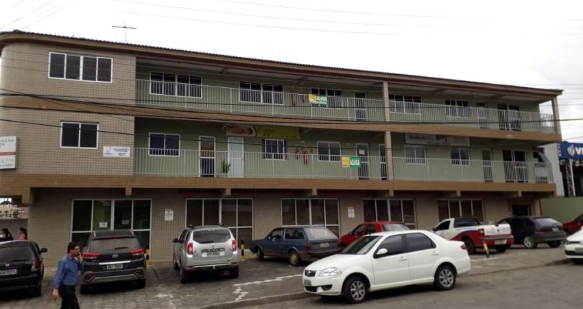 Cjto Comercial/Sala para alugar, 65.00 m2 por R$900.00  - Centro - Colombo/PR