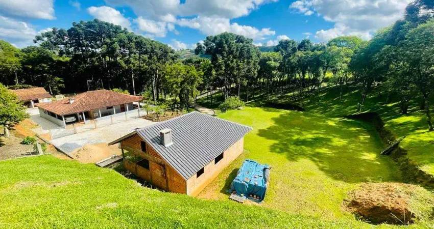 Chácara à venda, 240.00 m2 por R$700000.00  - Poco Negro - Colombo/PR