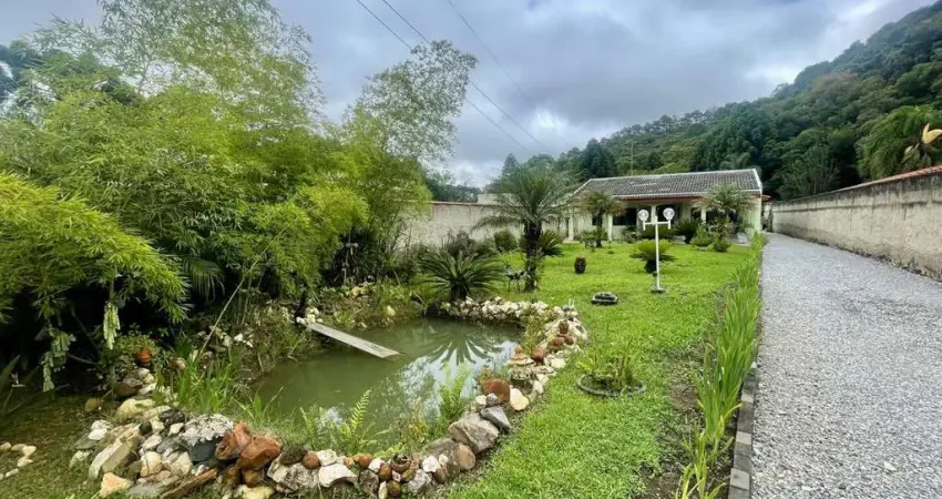 Chácara à venda, 220.00 m2 por R$895000.00  - Ribeirao Das Oncas - Colombo/PR