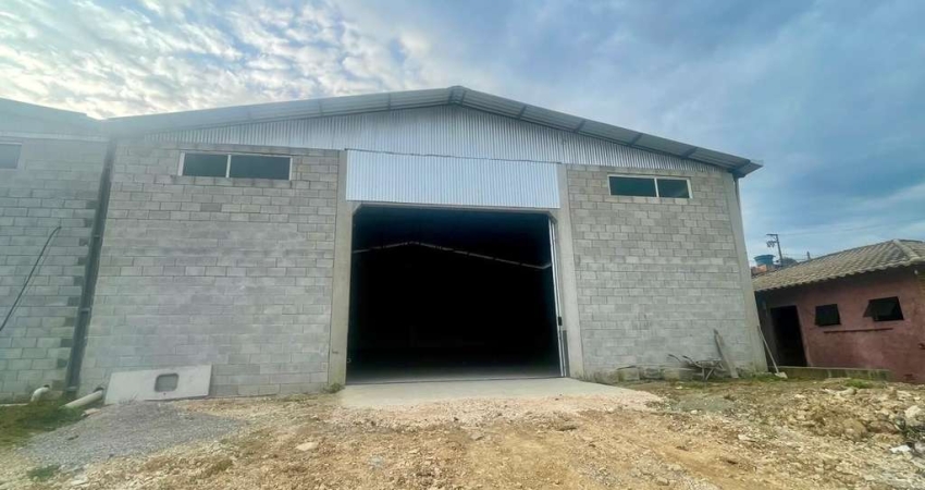 Barracão/Galpão para alugar, 224.00 m2 por R$2680.00  - Arruda - Colombo/PR