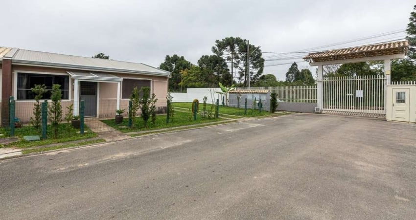 Casa Residencial com 2 quartos  à venda, 289.00 m2 por R$350000.00  - Embu - Colombo/PR
