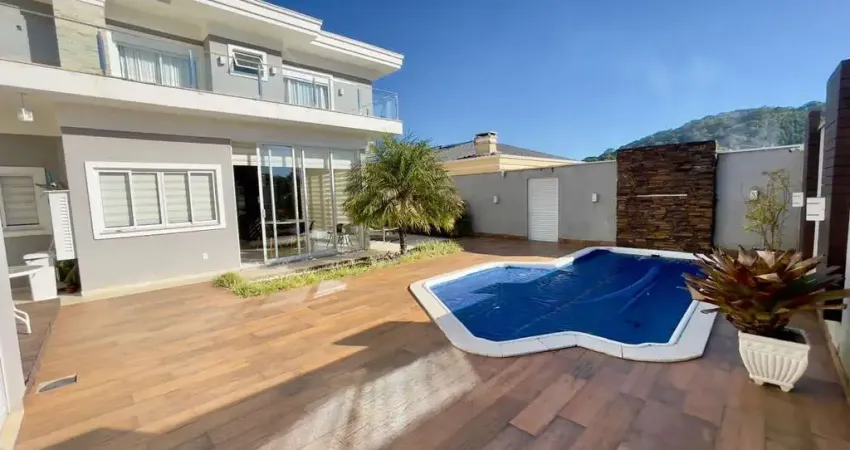 Sobrado com 4 quartos  à venda, 336.31 m2 por R$1790000.00  - Centro - Bocaiuva Do Sul/PR