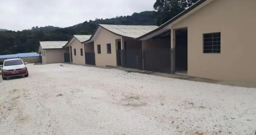 Casa residencial com 2 quartos  para alugar, 60.00 m2 por r$1200.00  - centro - colombo/pr