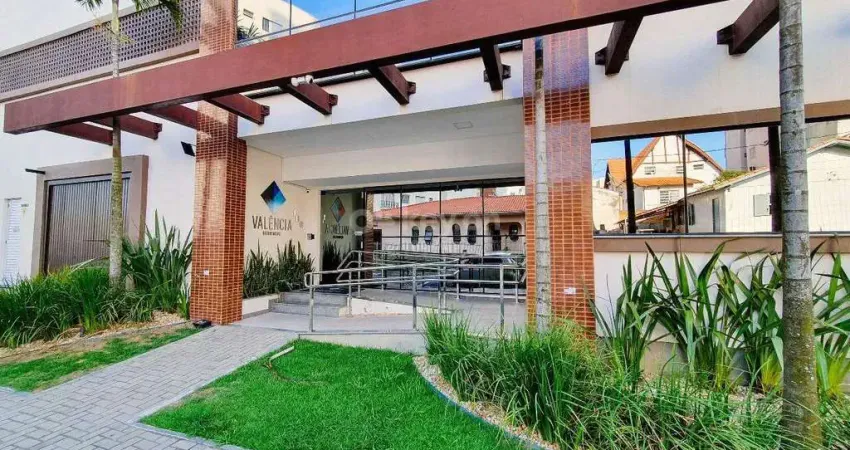 Apartamento mobiliado à venda, 2 quartos, 1 suíte, 1 vaga, Centro - Tubarão/SC