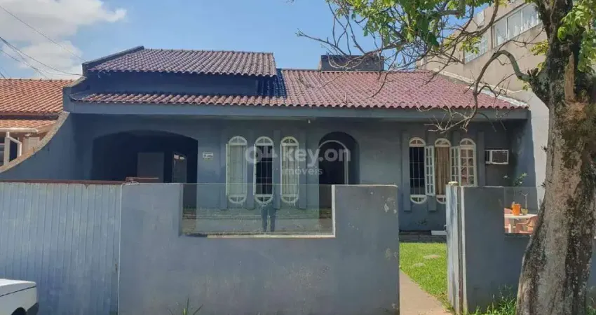 Casa à venda, 4 quartos, 1 vaga, Oficinas - Tubarão/SC