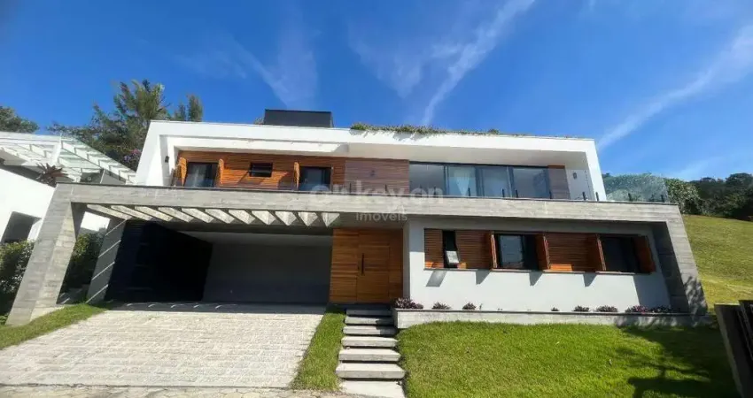 Casa à venda, 4 quartos, 2 suítes, 2 vagas, Morrinhos - Garopaba/SC