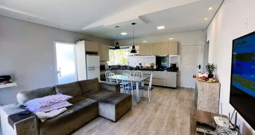 Casa à venda, 3 quartos, 1 suíte, 4 vagas, Vila Moema - Tubarão/SC