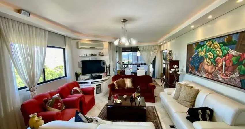 Apartamento à venda, 4 quartos, 4 suítes, 6 vagas, Centro - Tubarão/SC