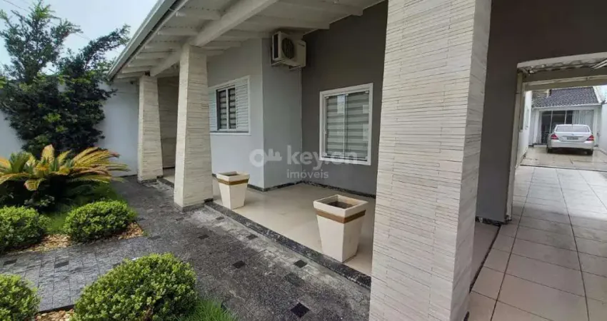 Casa à venda, 4 quartos, 1 suíte, 2 vagas, Vila Moema - Tubarão/SC