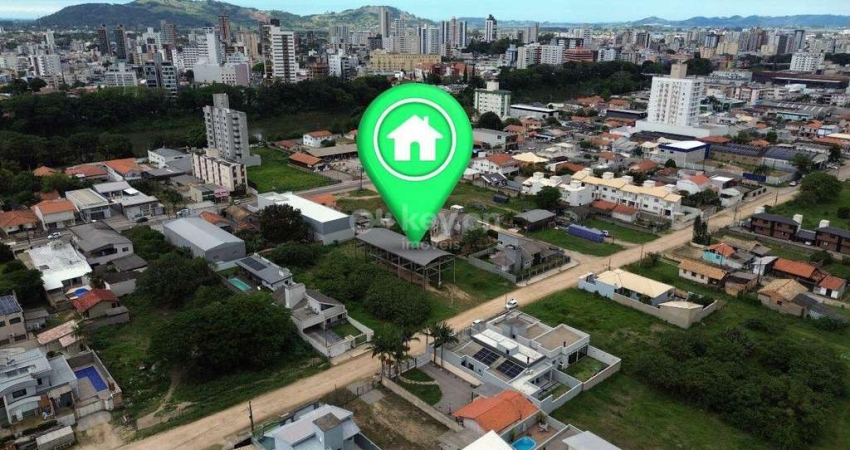 Barracão / Galpão / Depósito à venda no Revoredo, Tubarão 