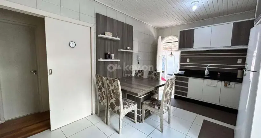 Oportunidade de casa semi-mobiliada no bairro santo antônio de pádua!