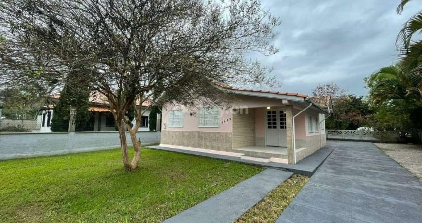 Casa para aluguel, 3 quartos, 1 vaga, Passagem - Tubarão/SC
