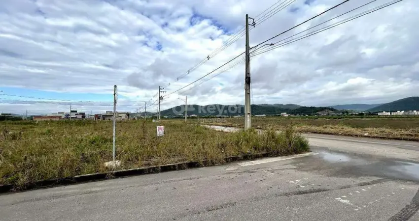 Terreno de Esquina à Venda no Loteamento Arino Bressan 2 – Tubarão/SC