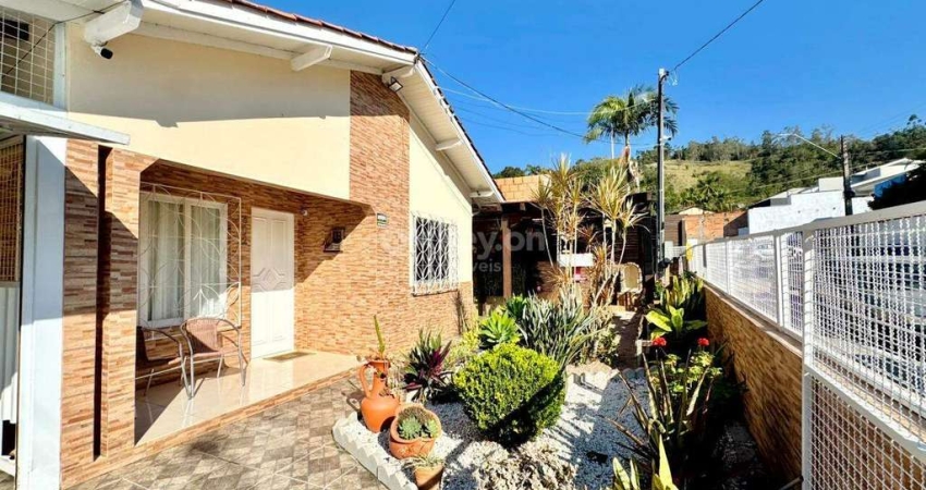 Casa com 3 quartos à venda no Centro, Gravatal 