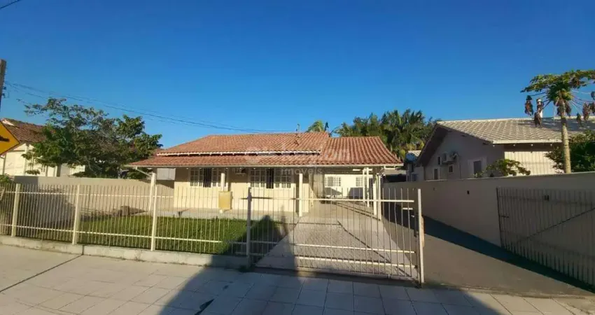 Casa para aluguel, 2 quartos, Humaitá de Cima em Tubarão/SC