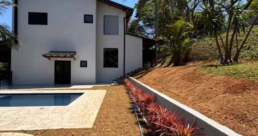 Casa em condomínio fechado com 4 quartos à venda na Chácara Moinho Velho, Carapicuíba