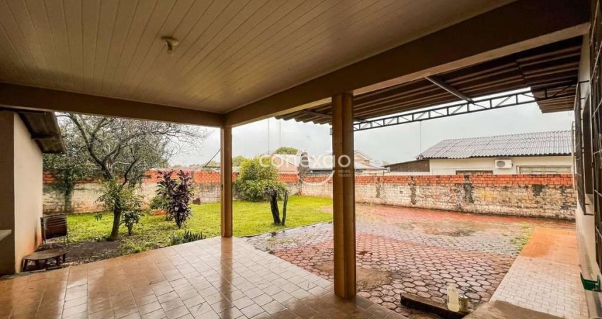 Casa comercial para locação com 1 suíte + 6 quartos, com excelente sobra de terreno, CENTRO - TOLEDO/PR