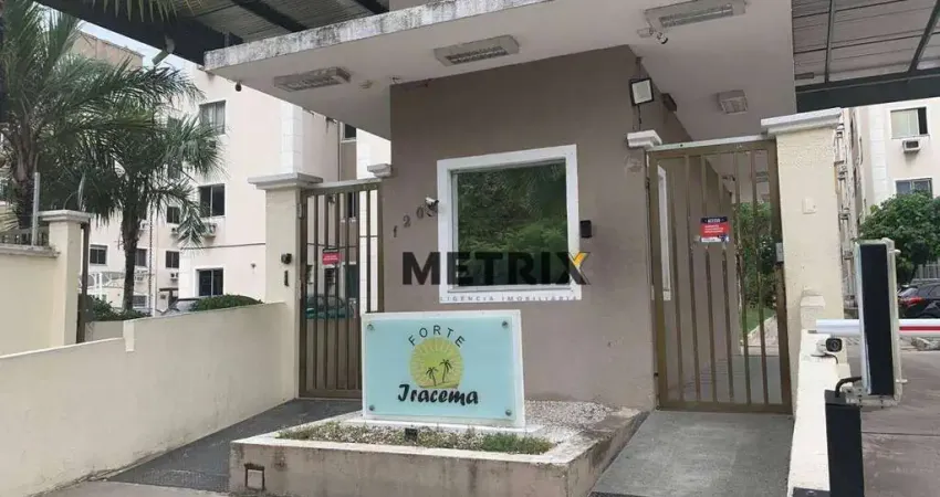 Apartamento com 2 dormitórios à venda, 57 m² por R$ 199.000,00 - Messejana - Fortaleza/CE