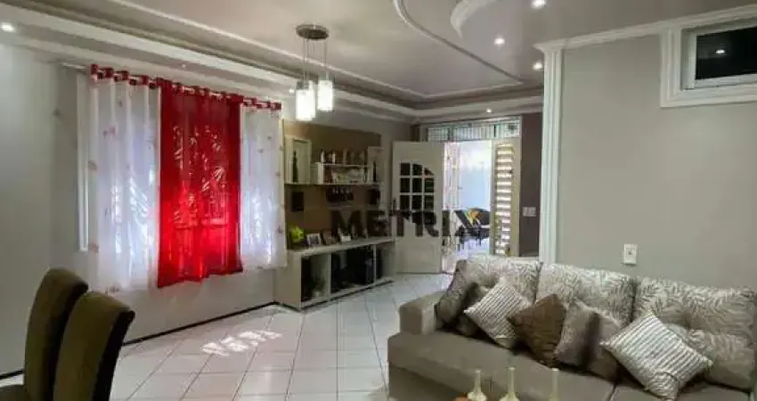 Casa com 3 dormitórios à venda, 250 m² por R$ 890.000,00 - Henrique Jorge - Fortaleza/CE