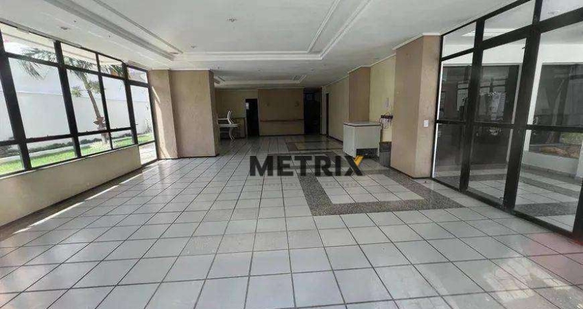 Apartamento com 3 dormitórios à venda, 98 m² por R$ 699.900,00 - Guararapes - Fortaleza/CE