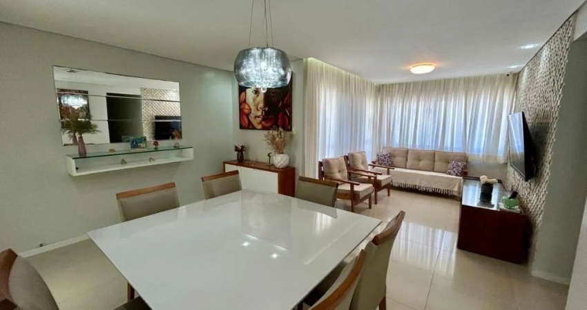 APARTAMENTO REFORMADO, COM VISTA MAR DE CANDEIAS