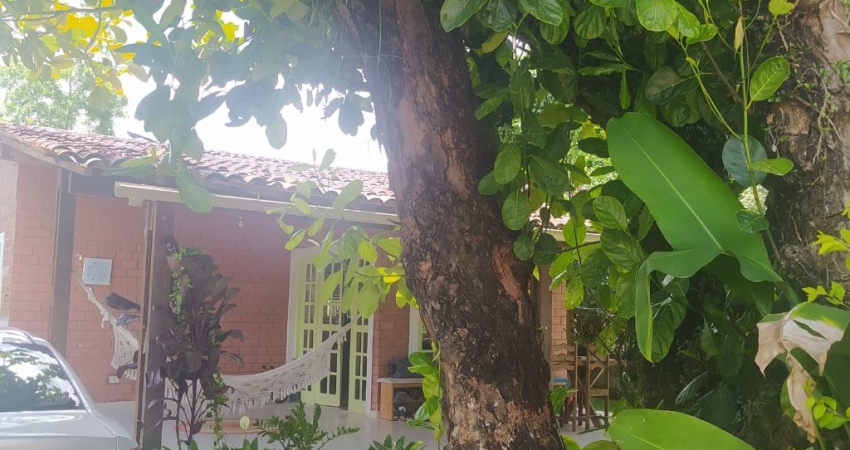 Casa Ampla, no km 06 de Aldeia - Condomínio Completo