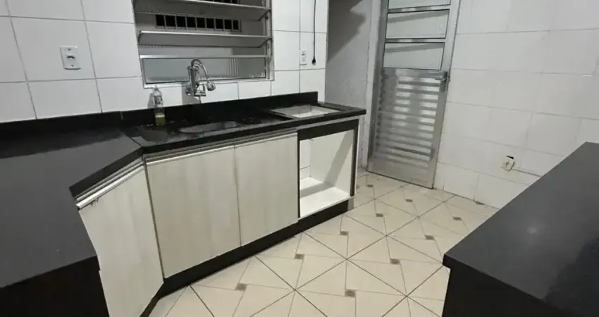 Casa em condomínio fechado com 2 quartos para alugar na Rua Manoel Fernandes, Jundiapeba, Mogi das Cruzes