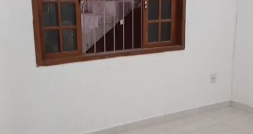Casa com 1 quarto para alugar na Avenida Professor Mariano Salvarani, Jardim Camila, Mogi das Cruzes