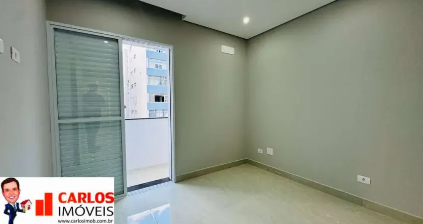 Lindamente reformado! sala living dividido em quarto e sala, com sacada.