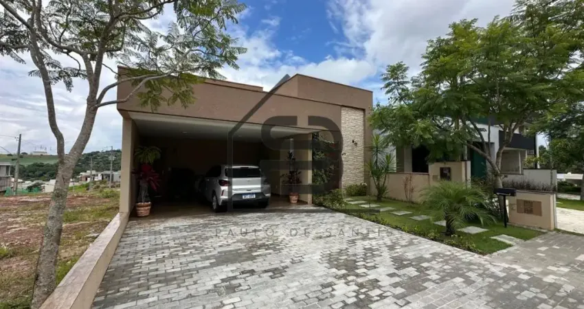 Casa 100% térrea à venda Condomínio Euroville II, 1 suíte,  área gourmet com churrasqueira e piscina, Bragança Paulista.