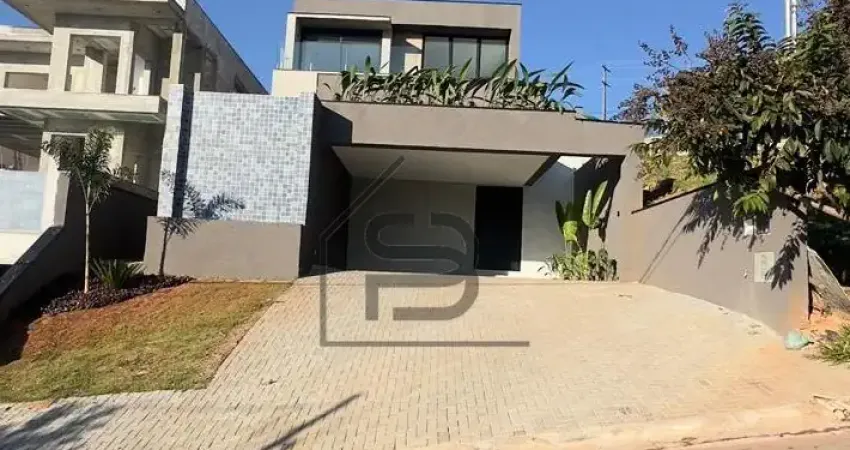 Sobrado à venda Condomínio Vale das Águas, 3 Suítes sendo uma delas MASTER, piscina, área gourmet, 4 vagas para carros, Bragança Paulista.