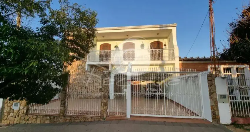 Casa  Nova Europa em Campinas, por R$ 895.000,00 - Façanha Imóveis