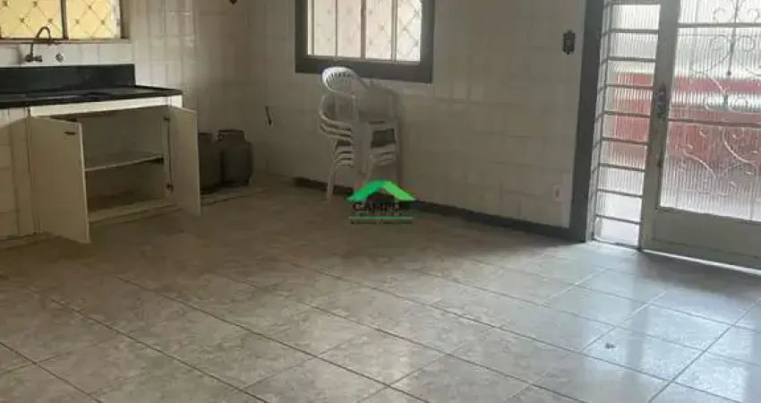 Casa para alugar em São José, Mariana 