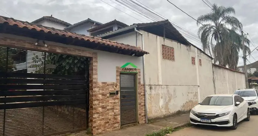 Casa comercial com 3 salas para alugar no Dandara, Mariana 