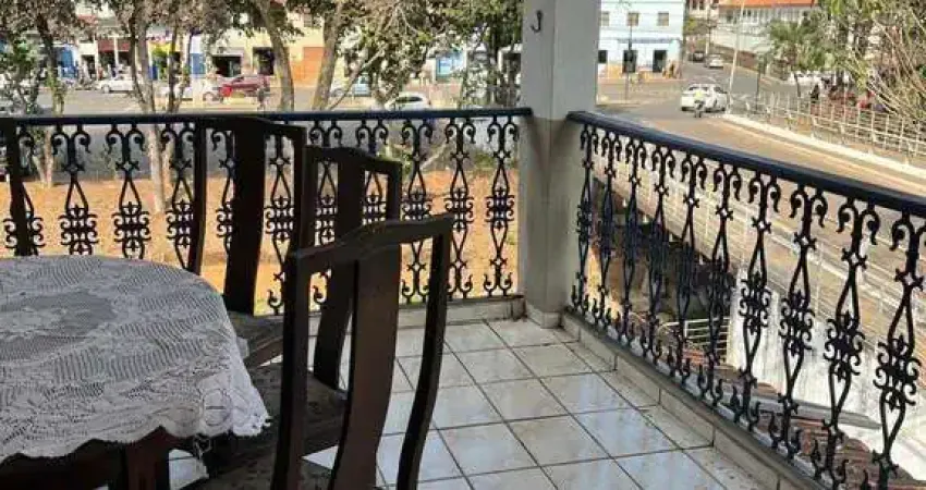 Apartamento com 2 quartos para alugar no Centro, Mariana
