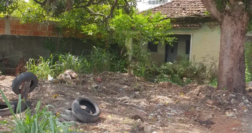 Terreno à venda na Rua Padre Marinho, 111, Saracuruna, Duque de Caxias