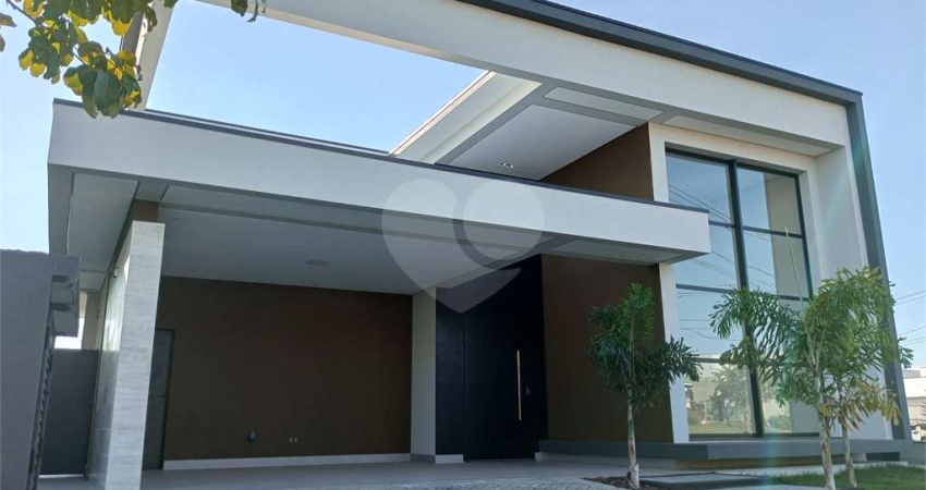 Condomínio com 3 quartos à venda em Jardim Buru - SP
