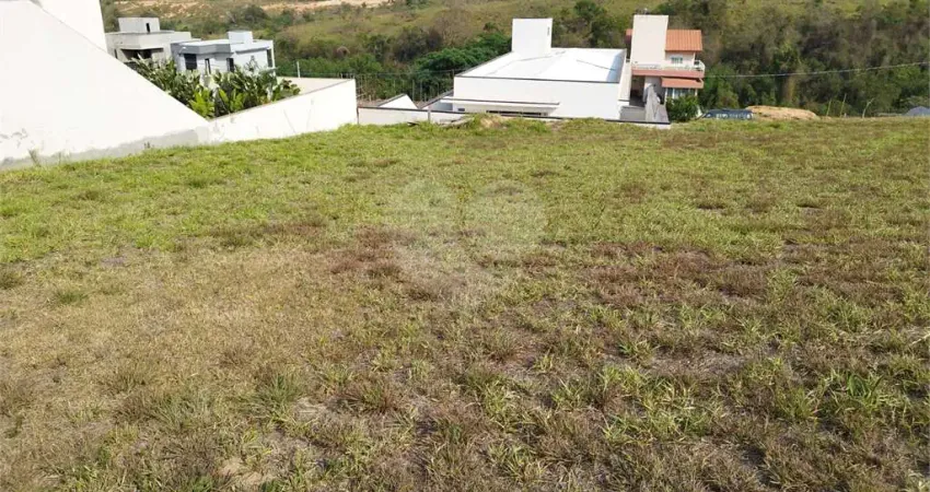 Terreno à venda na Rua América, Jardim Celani, Salto