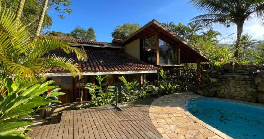 Casa tipo para venda em Sertão do Camburi com 3 quartos, sendo 3 suítes, 100m²
