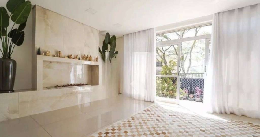Sobrado para venda com 3 quartos, sendo 3 suítes, 195m²