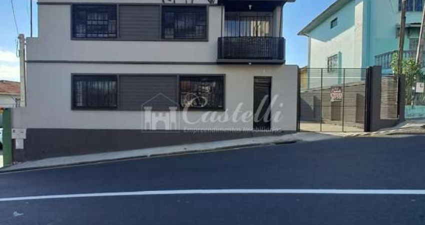 Casa comercial  para locação, no Centro, de PONTA GROSSA - PR