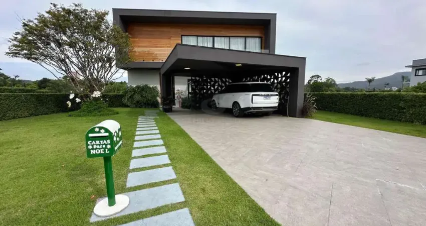 Casa com 3 quartos à venda na Rua Coronel Benjamin Vieira, 631, Centro, Camboriú