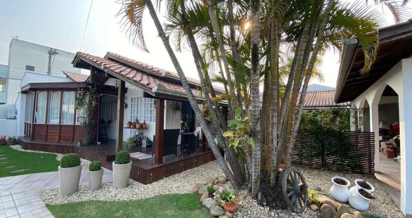 Casa no bairro dos estados - 05 dormitÓrios , Estados, Balneário Camboriú - SC