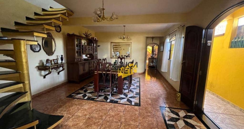 Sobrado com 4 dormitórios à venda, 375 m² por R$ 850.000,00 - Jardim Itapark Velho - Mauá/SP